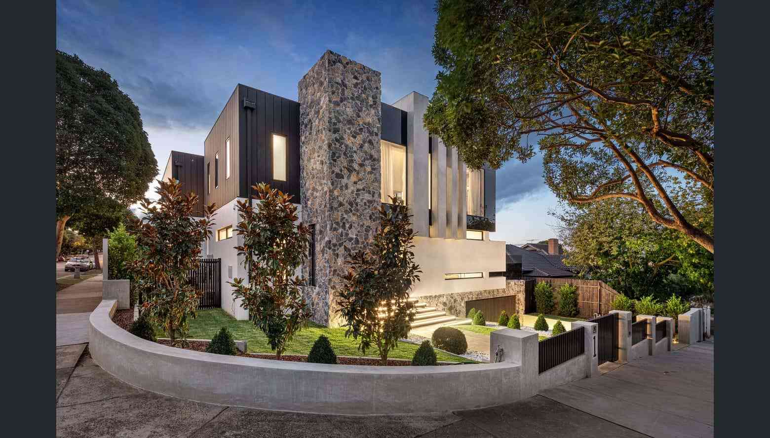 wamberal stone wall cladding 