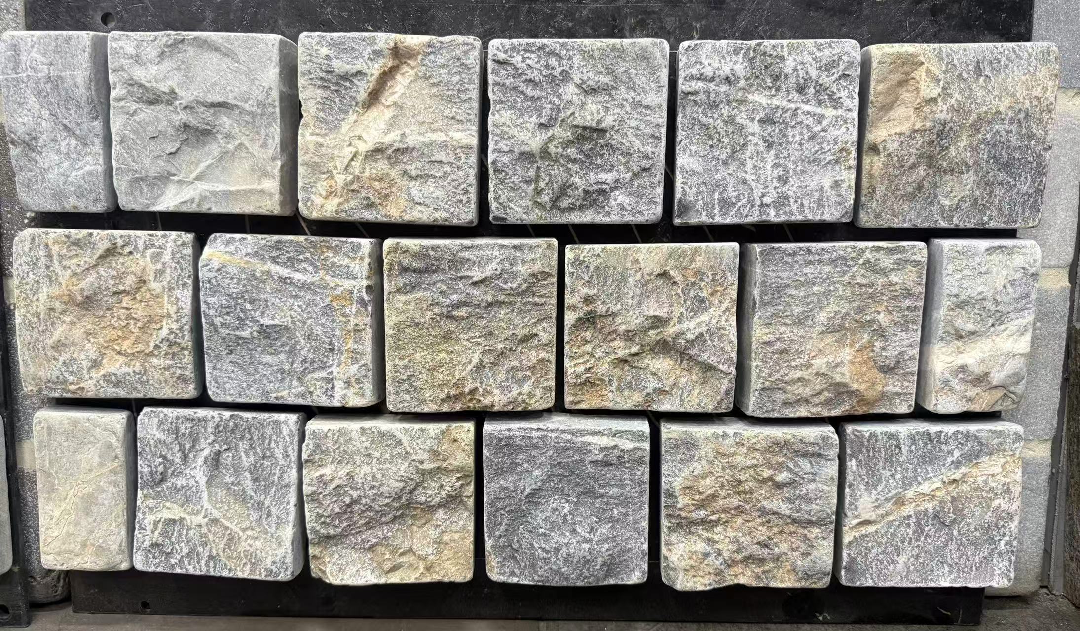 Baw Baw quartz cobbles loose 100mm×100mm×27−32mm