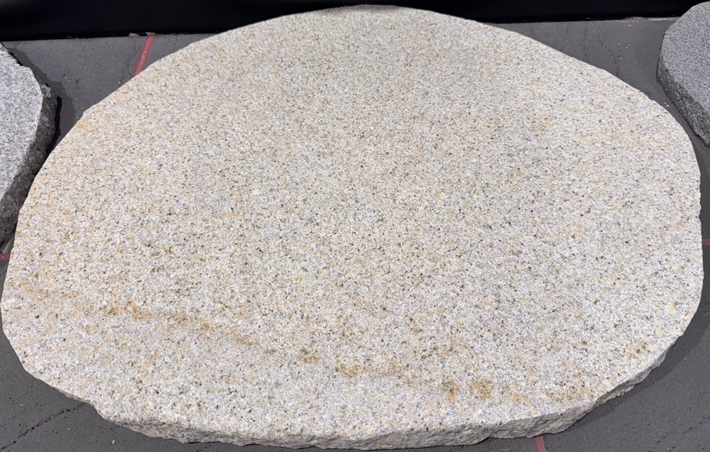 Yellow Granite 500-600mm & 600-800x30mm steppers